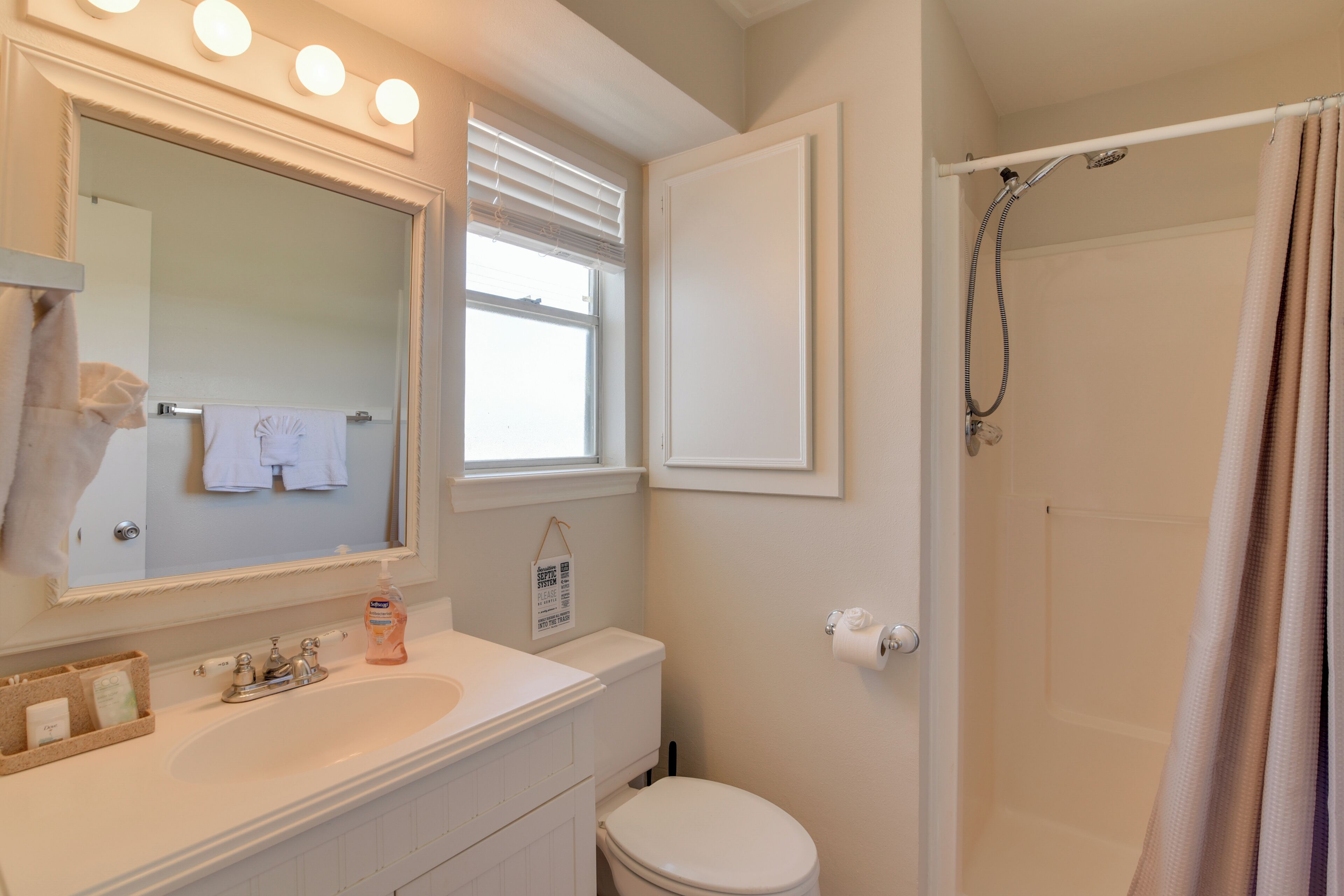 Galveston Vacation Rental w/ Beach Access