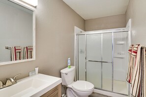 Hair dryer, towels