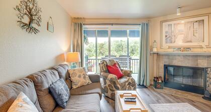 Ocean Shores Condo w/ Balcony < 1 Mi to Beach!