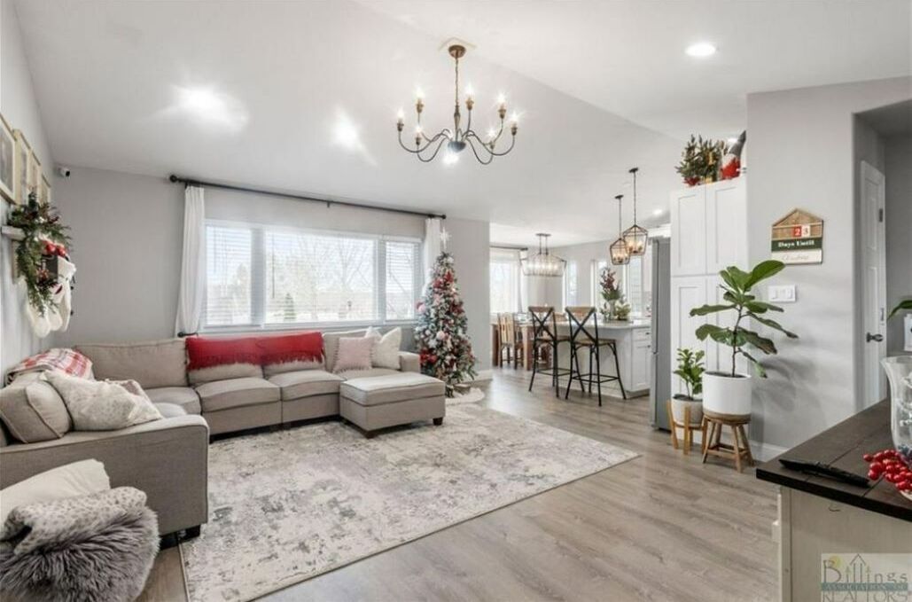 Premium Home with Fire Pit-Patio Private Park, Walking Path, Family Neighborhood