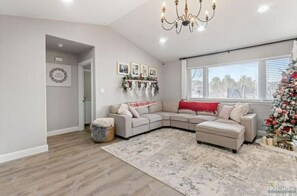 Fernseher, Computerbildschirme, Drucker