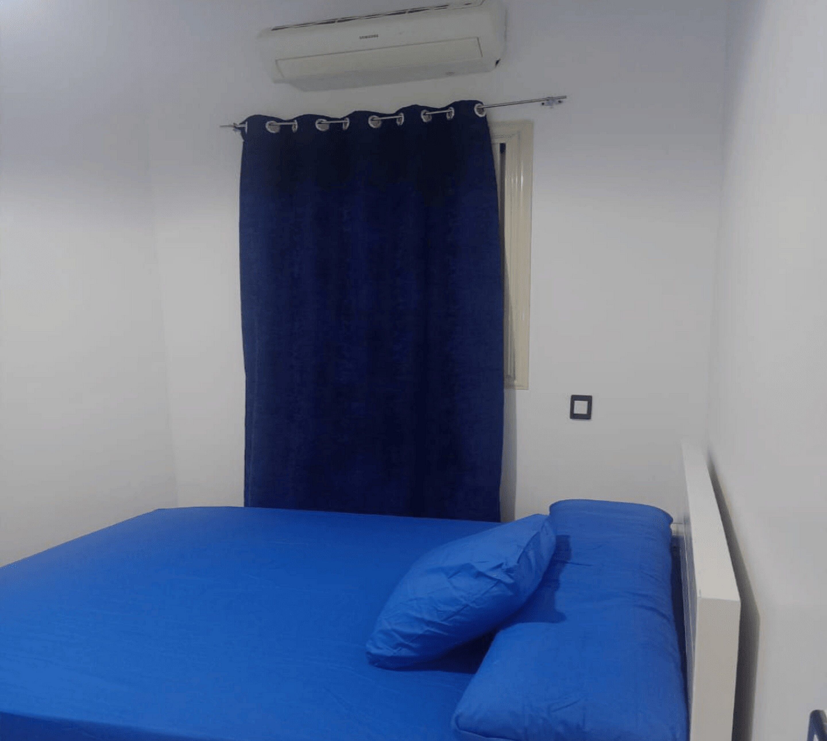 city apartment | egyptian cotton sheets, premium bedding, blackout curtains