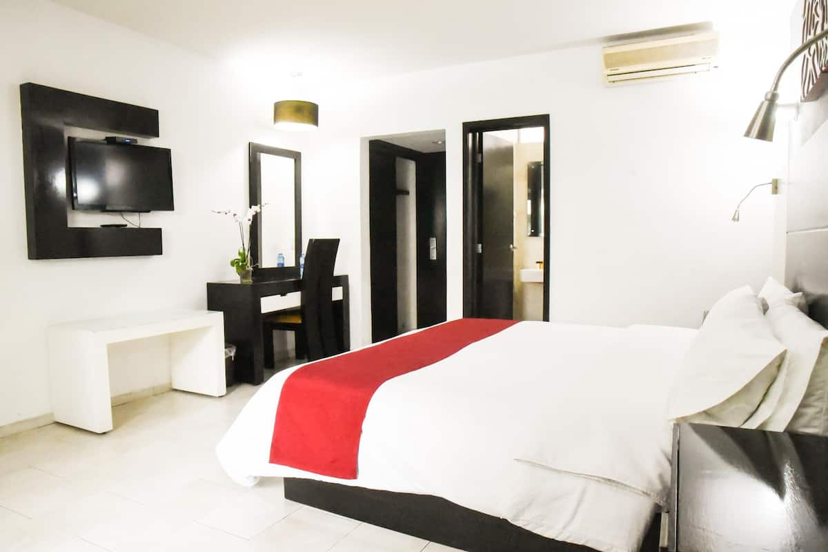 In-room safe, iron/ironing board, free WiFi, bed sheets