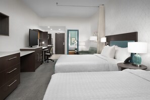 Studio Suite, 2 Tempat Tidur Queen | Meja kerja, ruang kerja ramah laptop, dan setrika/meja setrika