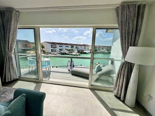 Stunning Waterfront Villa