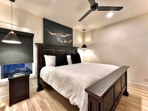 3 bedrooms, iron/ironing board, travel cot, free WiFi