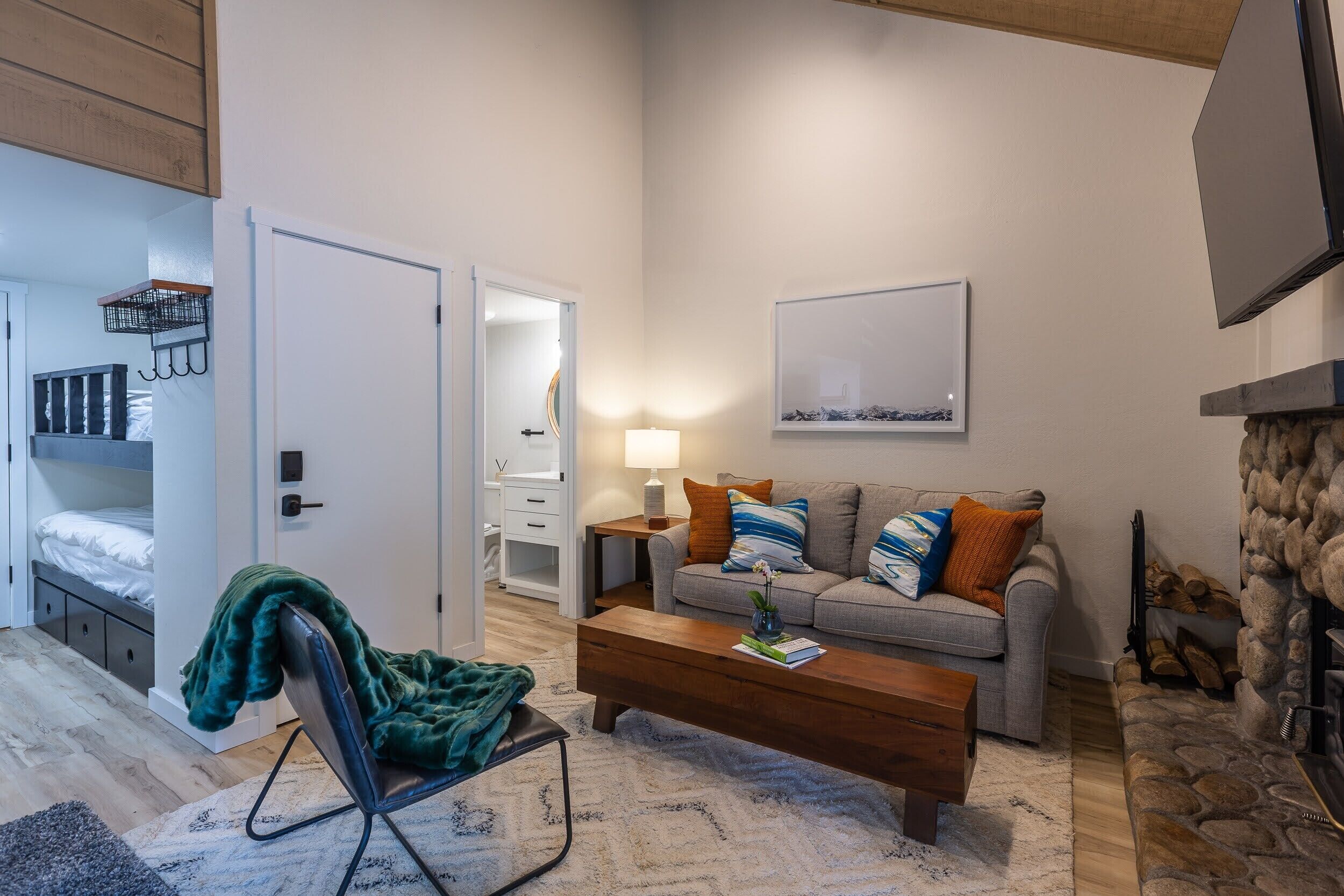 Newly Renovated Studio Loft, Top Floor, 3 Beds + 2 Full Baths, Center of Town