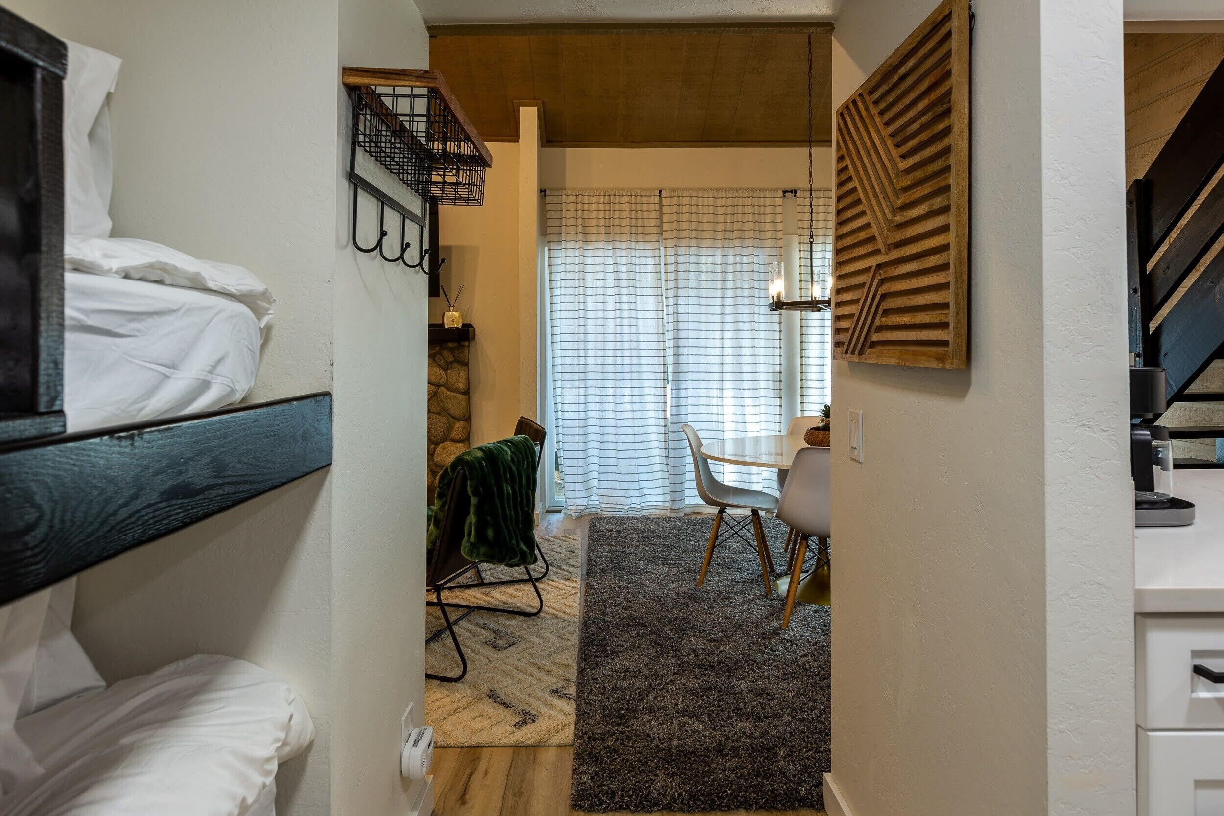 Newly Renovated Studio Loft, Top Floor, 3 Beds + 2 Full Baths, Center of Town