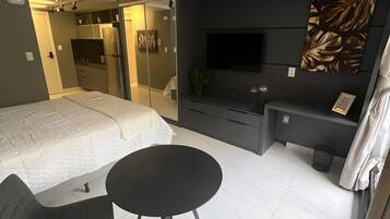 Estúdio clássico | 1 quarto, cortinas blackout, quartos à prova de som