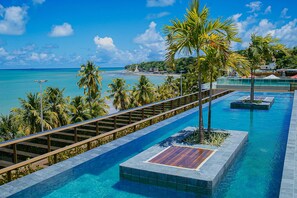 Outdoor pool - Unity Suites (João Pessoa)