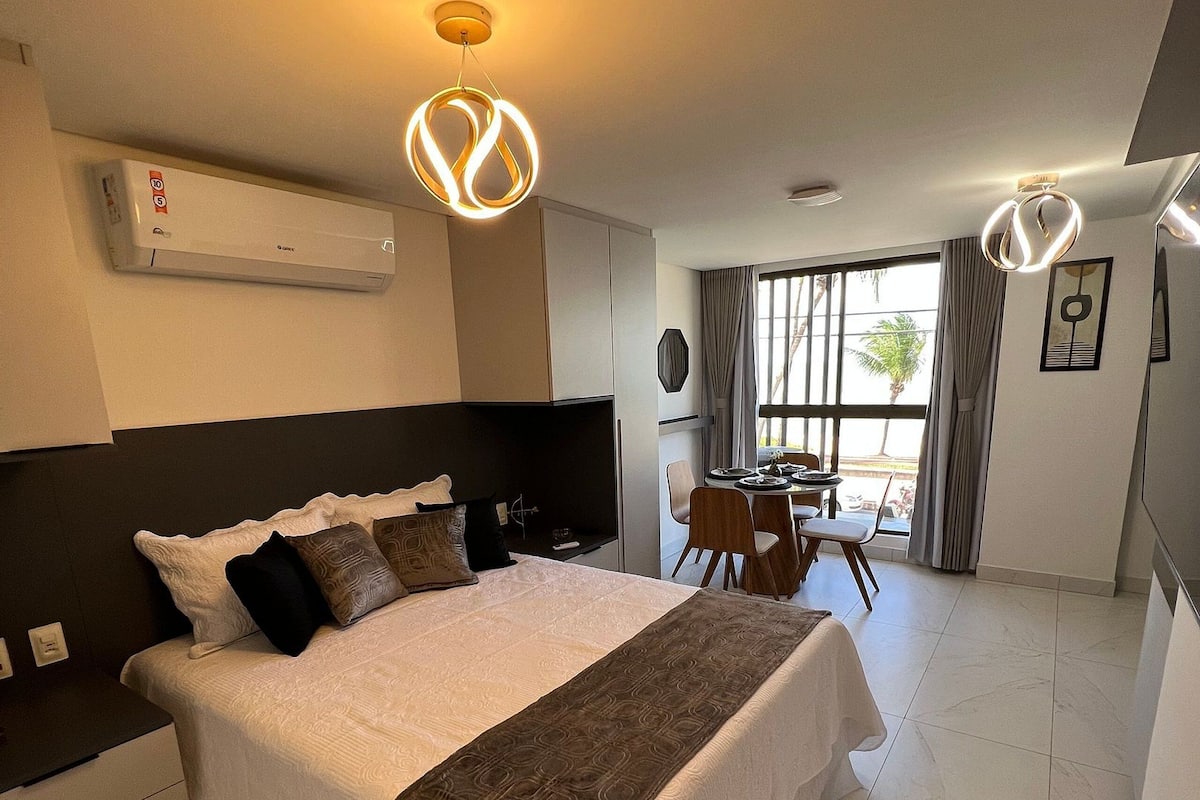 Suite | 1 bedroom, individually decorated, individually furnished