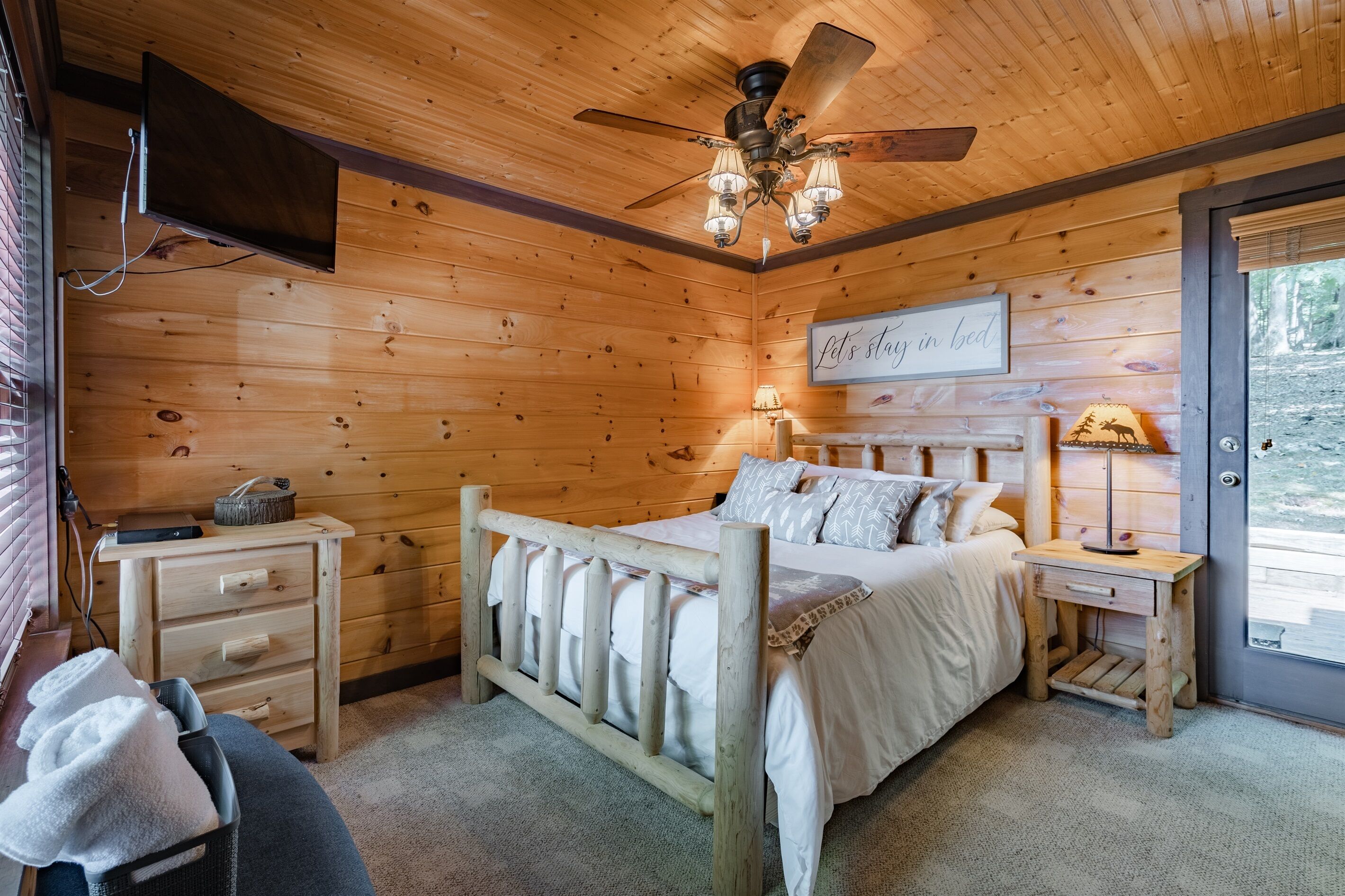 3 室のベッドルーム、アイロン / アイロン台、旅行用ベビーベッド、WiFi (無料)