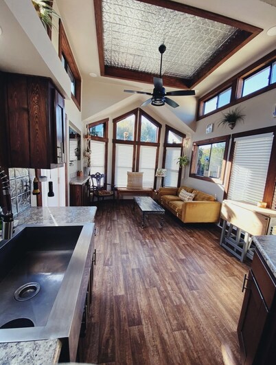 Tiny Home - Peaceful and Secluded