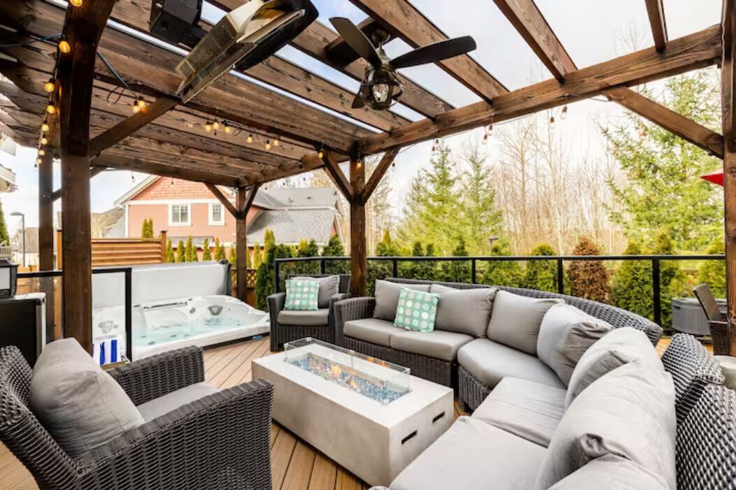 Private Oasis with Hot tub/Sauna