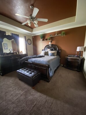 5 quartos, Wi-Fi, roupa de cama
