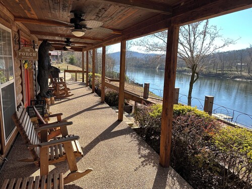 Marfly Mount Olive Retreat