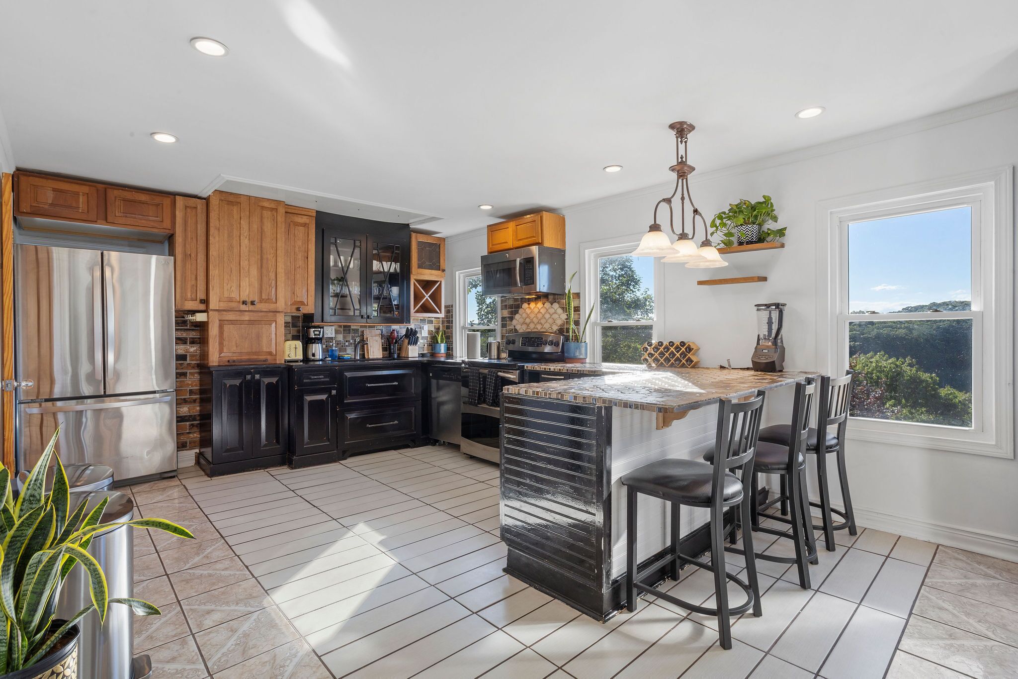 Stellar 4br/2ba - Views, Location & Comfort