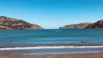 Una spiaggia nelle vicinanze