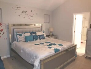 4 habitaciones, tabla de planchar con plancha y wifi gratis 