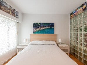 1 bedroom, iron/ironing board, WiFi, bed sheets - Apartament Holi-Rent Esperanza (Sevilla)