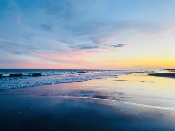 Am Strand, LiegestĂŒhle, StrandtĂŒcher