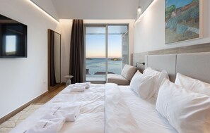 4 عدّة غرف نوم وسرير سفر وواي فاي مجانًا وملاءات أسرّة