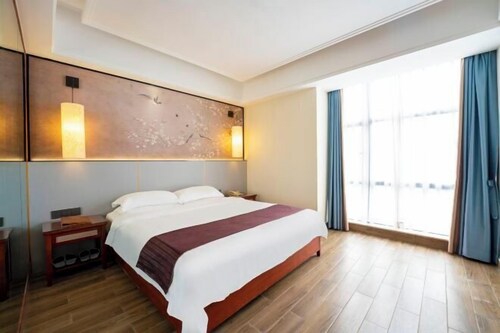 Yihao Hotel