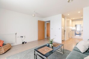 Living area - Modern flat, excellent location! (London)