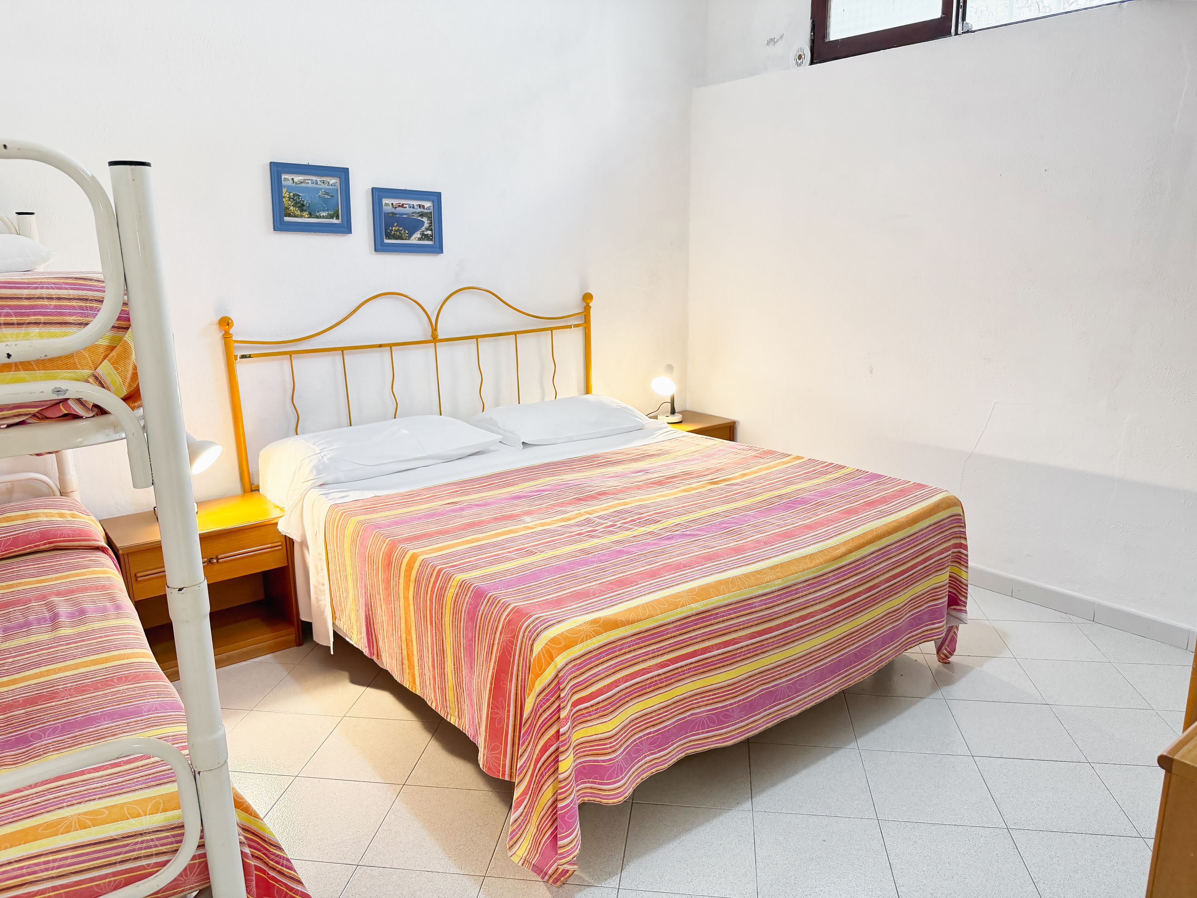 经济客房 | 免费 WiFi、床单