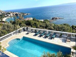 حمّ ام سباحة خارجي