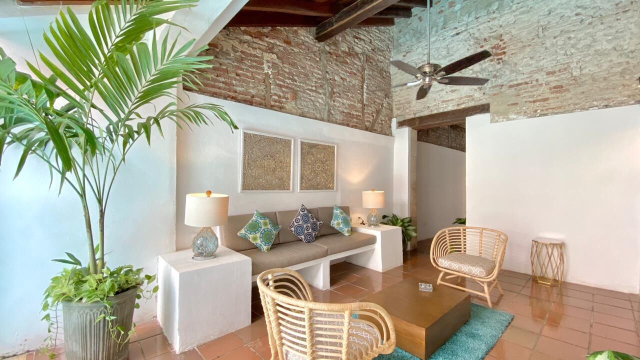 CAR 6BR The Mariana House + Free Bonus