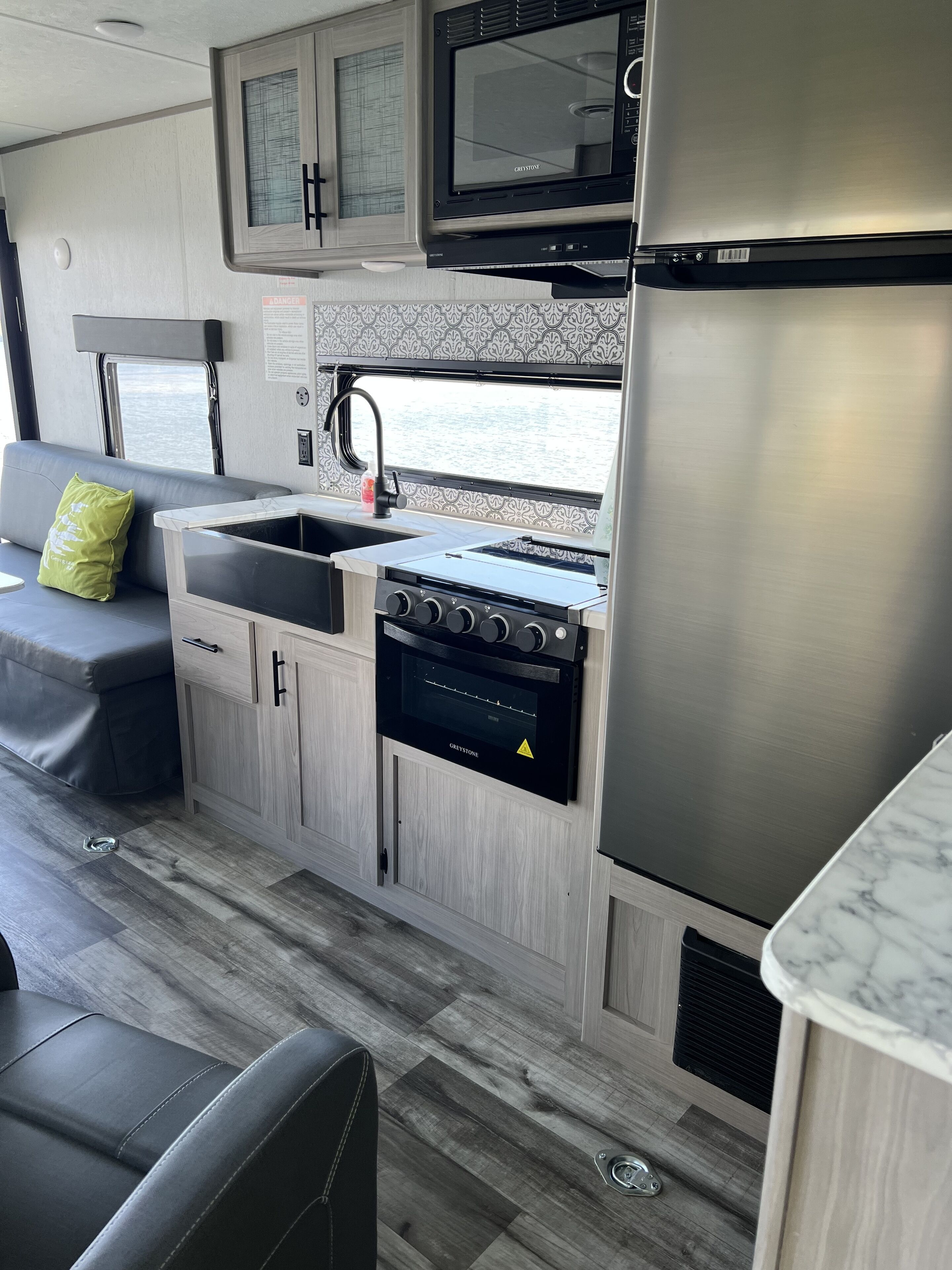 Waterfront Trailer on Georgian Bay w/ kayaks, paddleboard, canoe