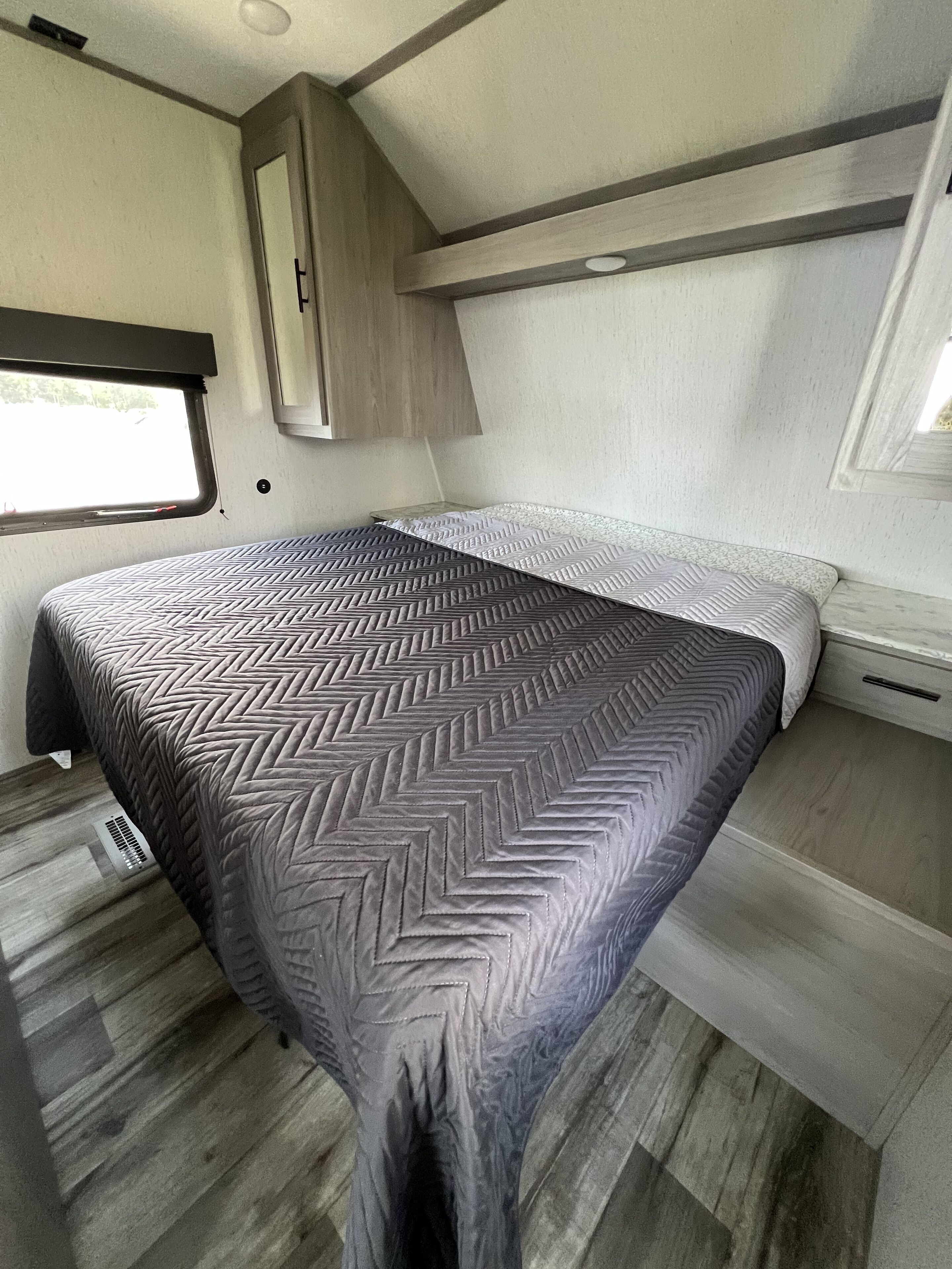 Waterfront Trailer on Georgian Bay w/ kayaks, paddleboard, canoe