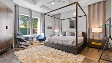 4 bedrooms, iron/ironing board, WiFi, bed sheets