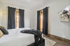 4 quartos, escrivaninha, Wi-Fi, roupa de cama