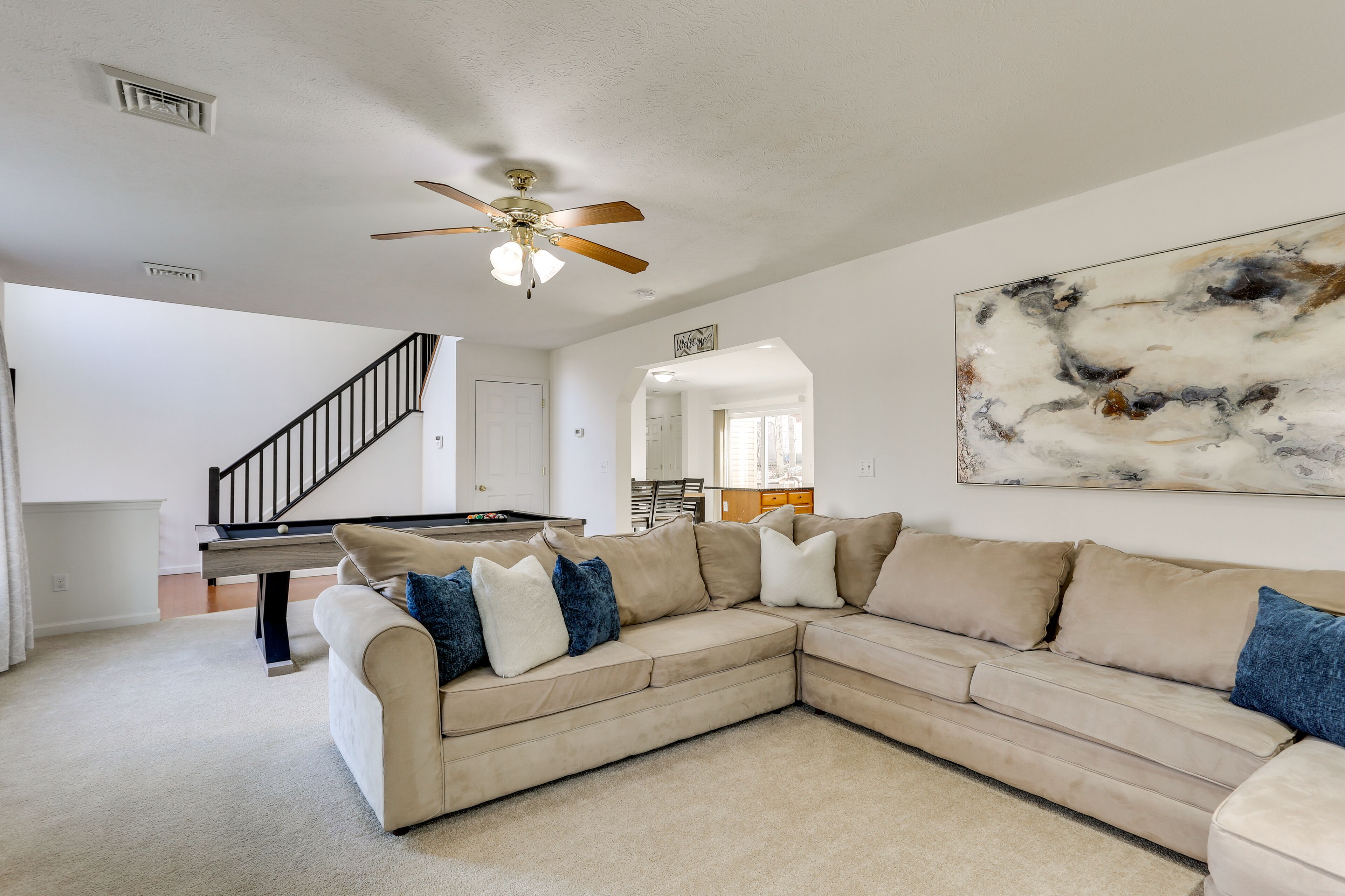 Pet-Friendly Pocono Vacation Rental w/ Lake Access