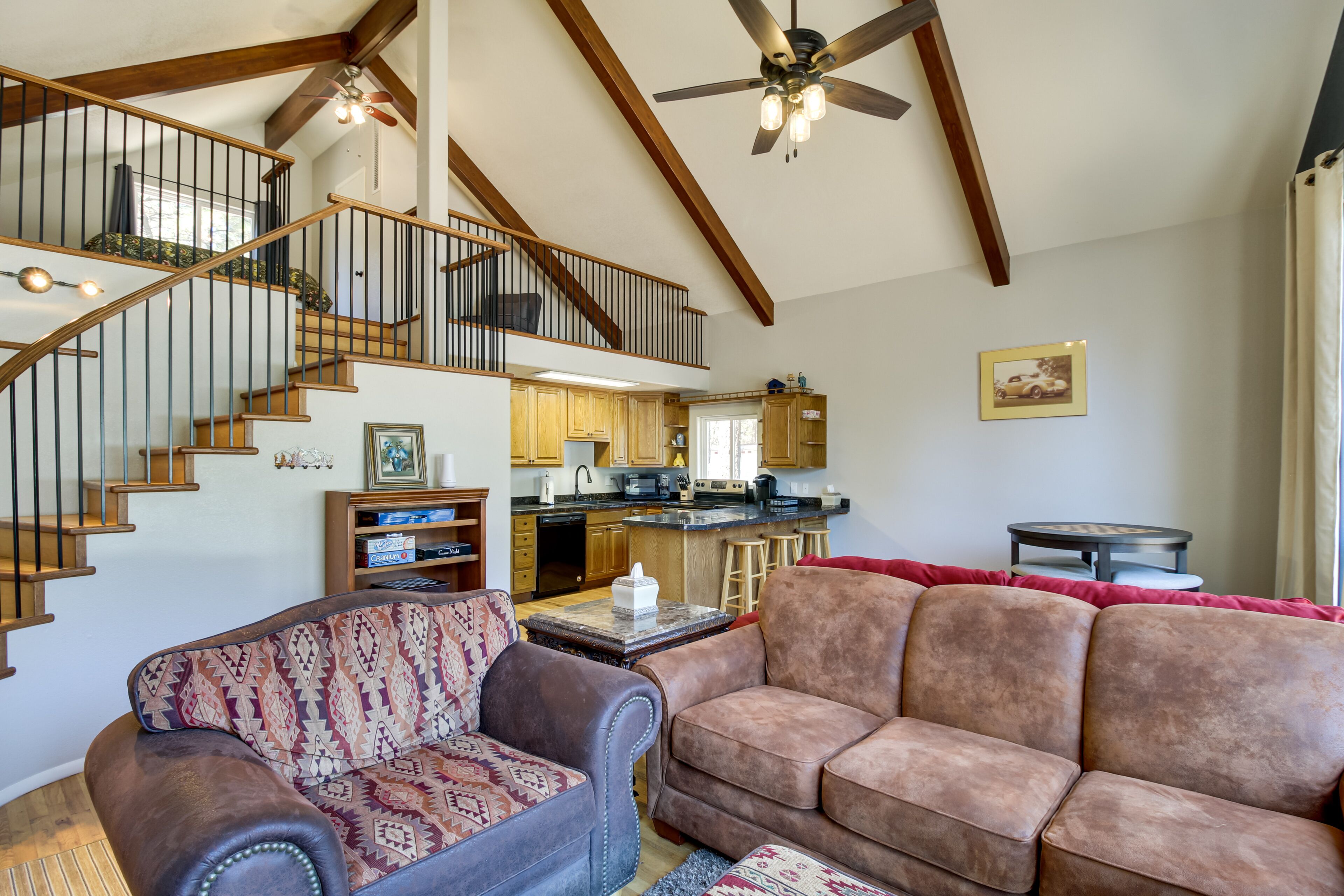 Show Low Cabin ~ 3 Mi to Fool Hollow Lake!