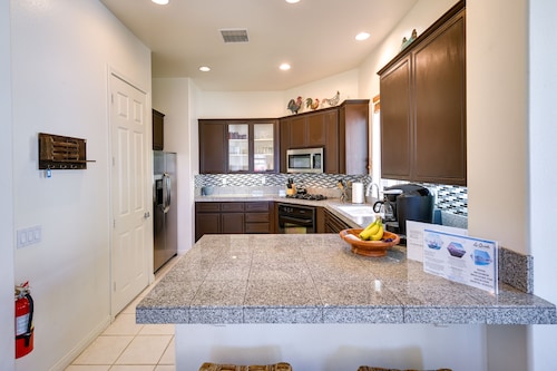 Pool & Hot Tub Access: La Quinta Vacation Home