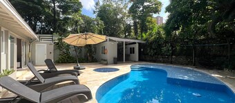 Luxury Villa In Aguacatala 