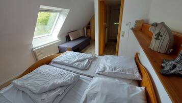 1 chambre, fer et planche Ă repasser, lit parapluie, Wi-Fi gratuit