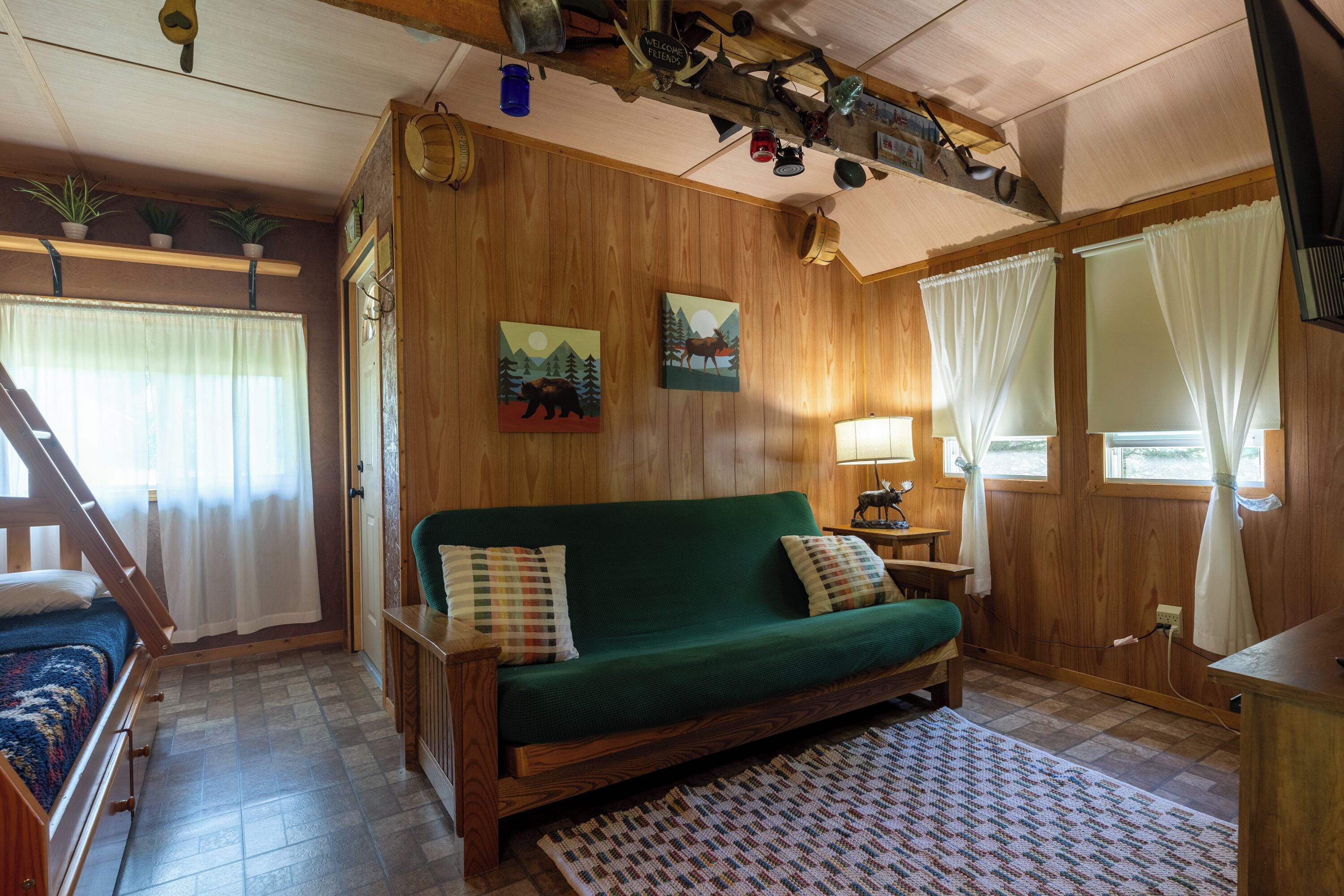 Cozy Cabin With An Rv &Camper Hookup  Pet Friendly  Peaceful & Relaxing - State of New York