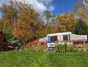 Property grounds - Cozy Cabin with an RV &Camper Hookup 
Pet Friendly 
Peaceful & Relaxing  (Bath)