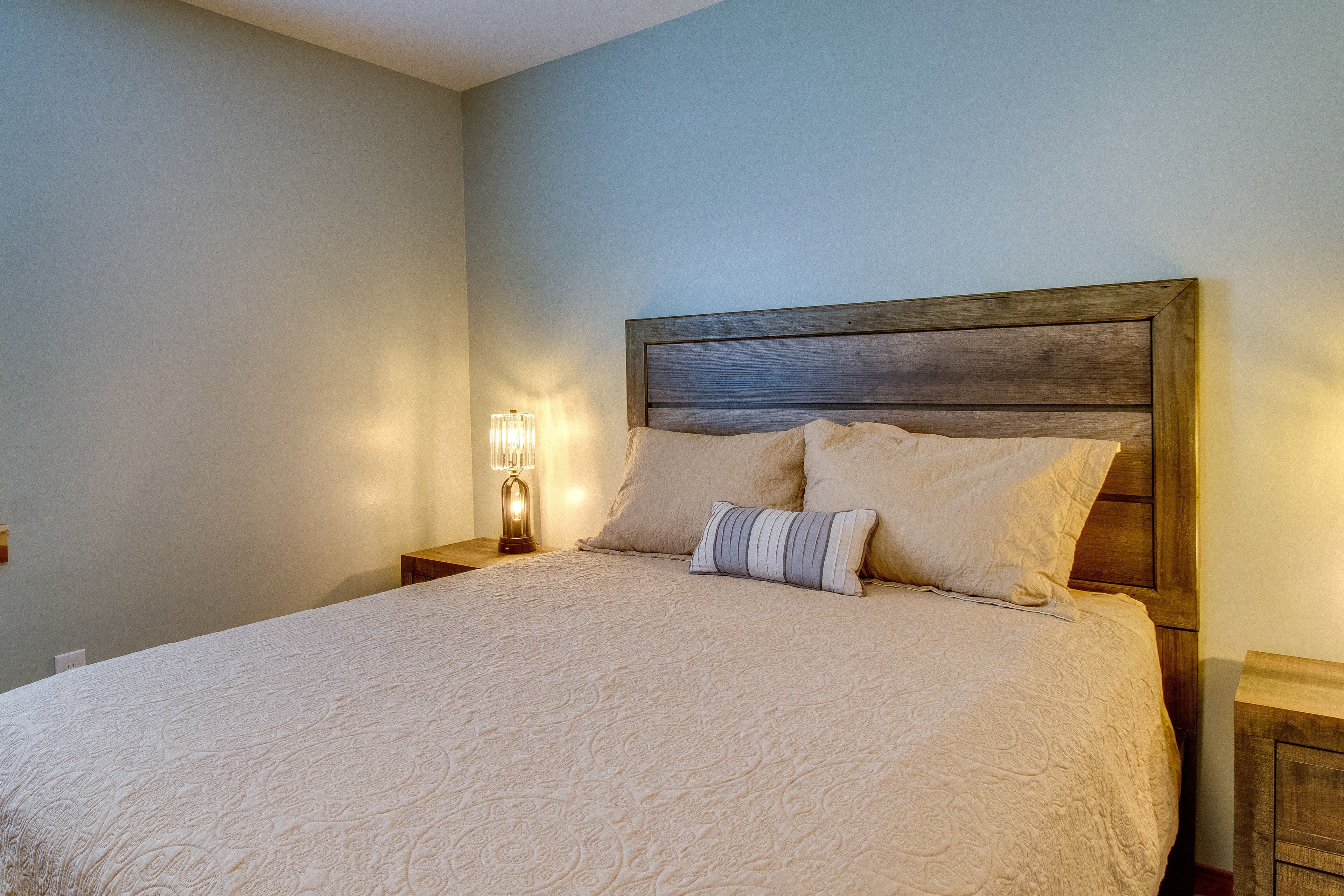 Cozy Mountain Home Studio 8 Mi to Bull Shoals Lake