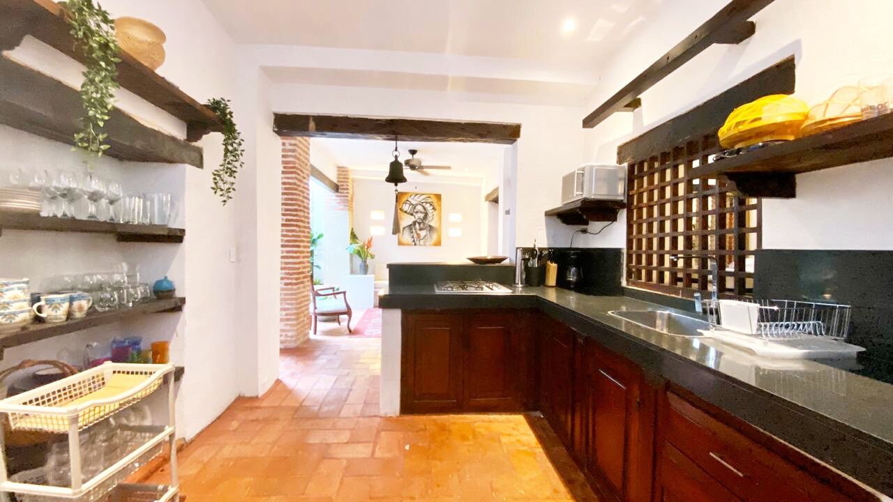 CAR 5BR House of Sierpe + Free Bonus