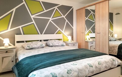 Nice home in Somme-Leuze with WiFi