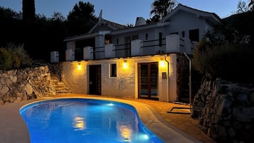 Piscina a l'aire lliure