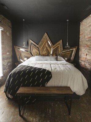 5 soverom, strykejern/-brett, wi-fi og sengetøy