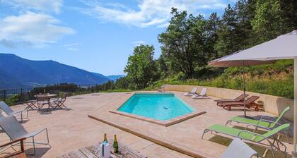 Beautiful home in Die