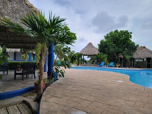 Piscine extérieure