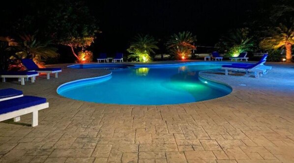 Outdoor pool, a heated pool